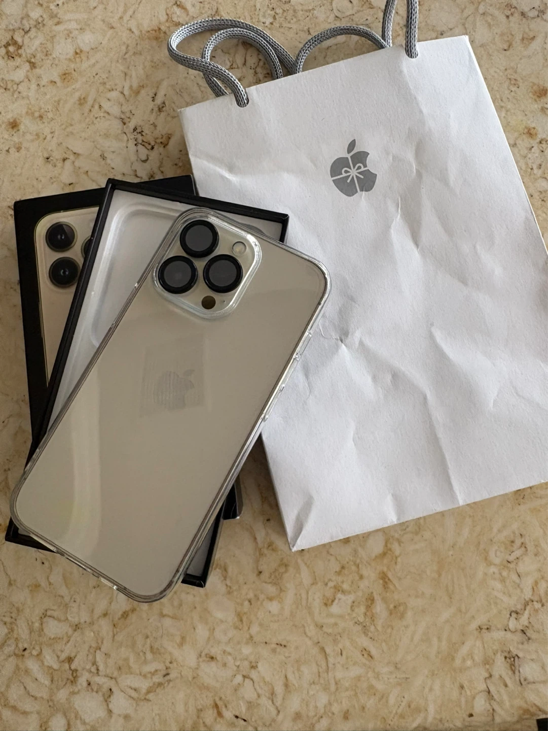 Apple iPhone 13 Pro 256 go gold
