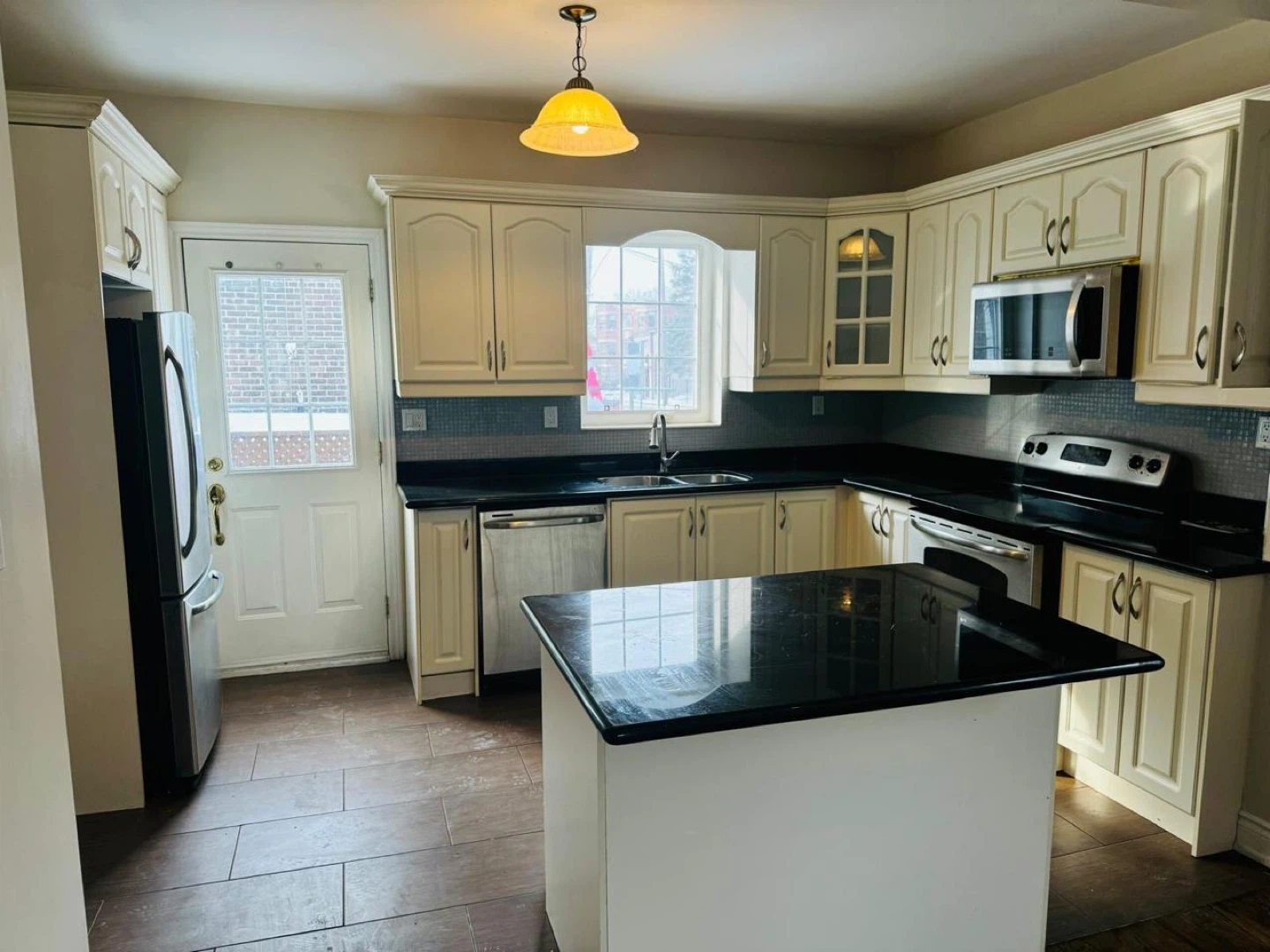House for Rent - Rainsford Rd - photo 4