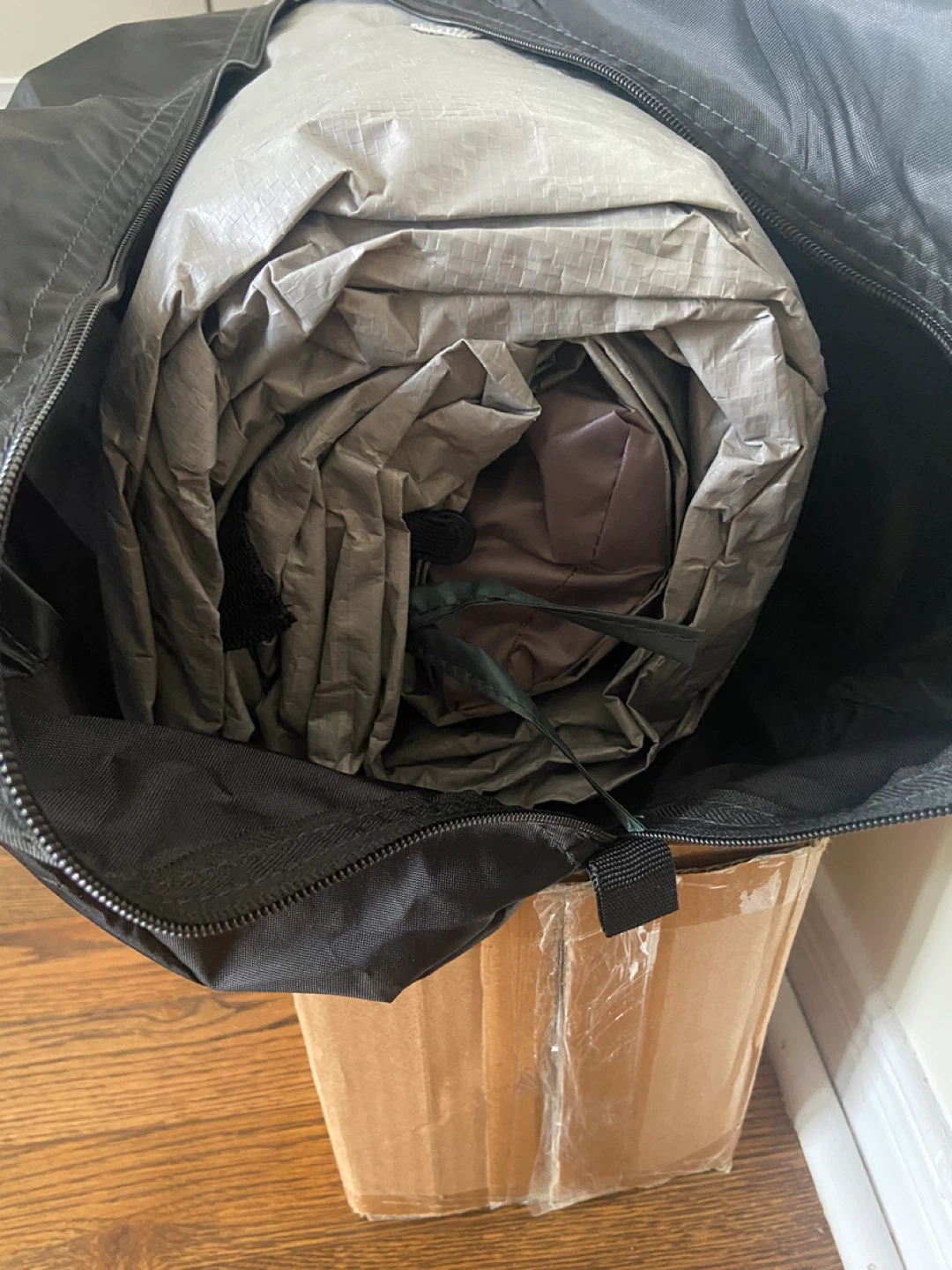 New 4-Person Dome Tent Campros - photo 3