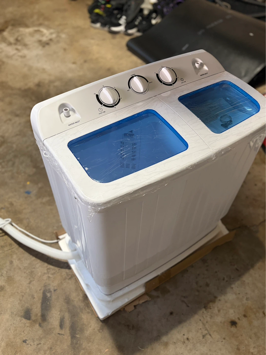 Twin-Tub Washing Machine with Spin Dryer