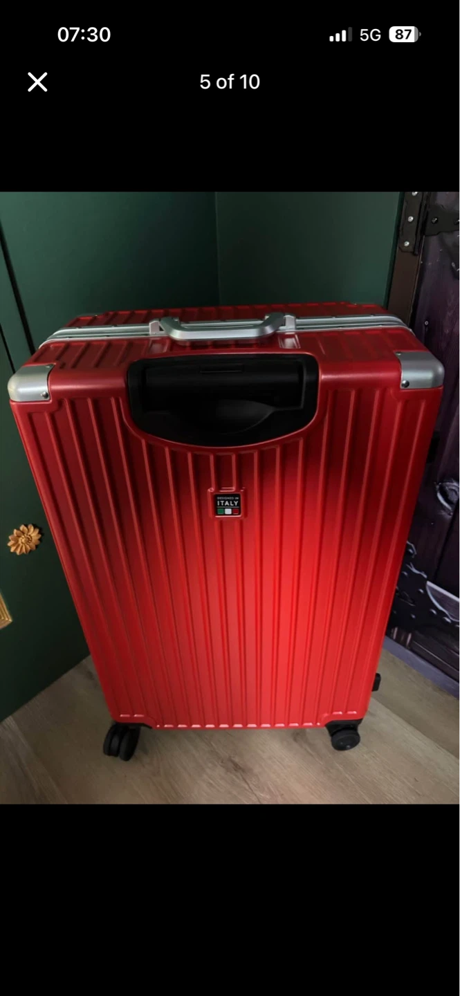 Red TUCCI Luggage - photo 5