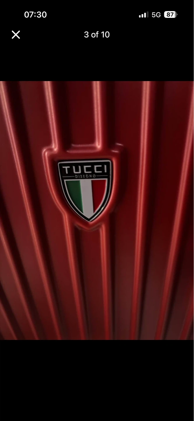 Red TUCCI Luggage - photo 3