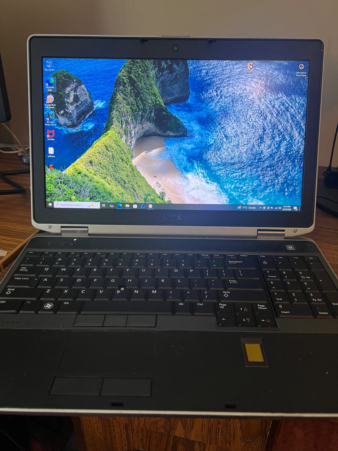 Windows 11 Dell 6530 latitude laptop - photo 2