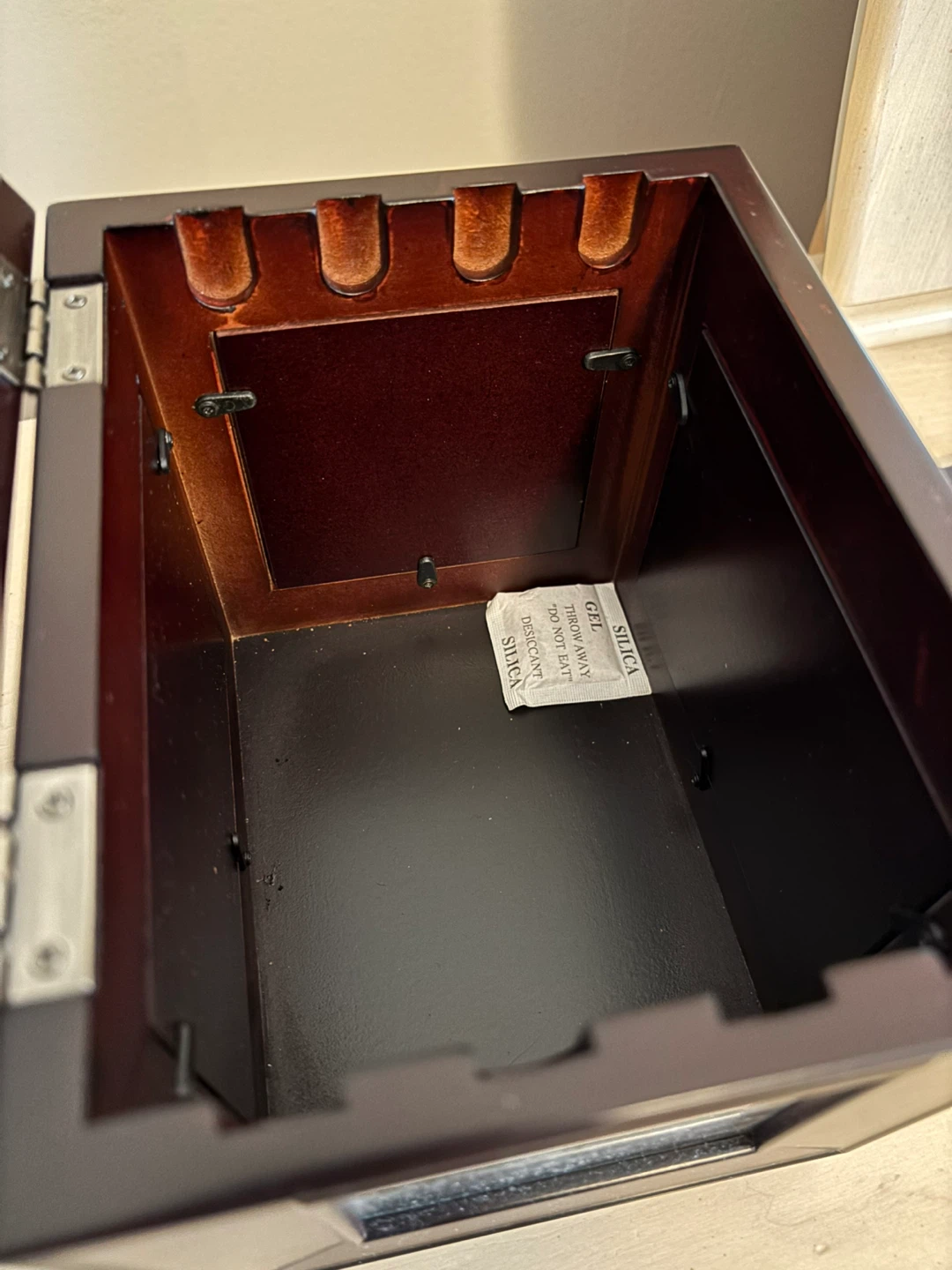 Bombay Company Wooden Photo Frame Box - photo 3