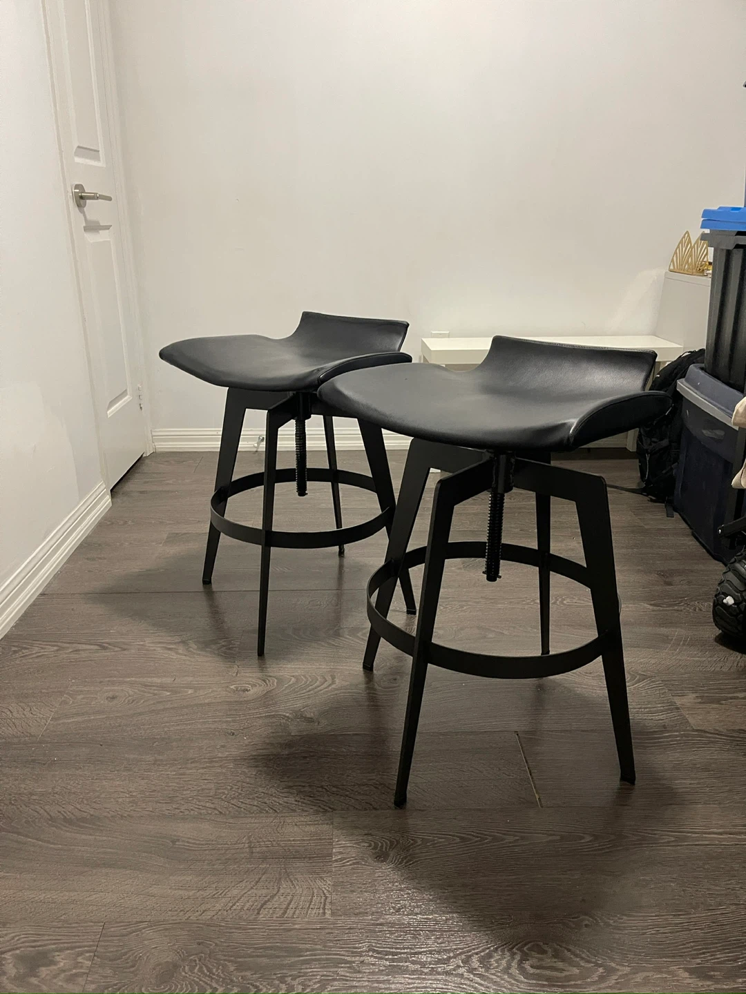 Set of 2 Black Swivel Bar Stools - photo 2