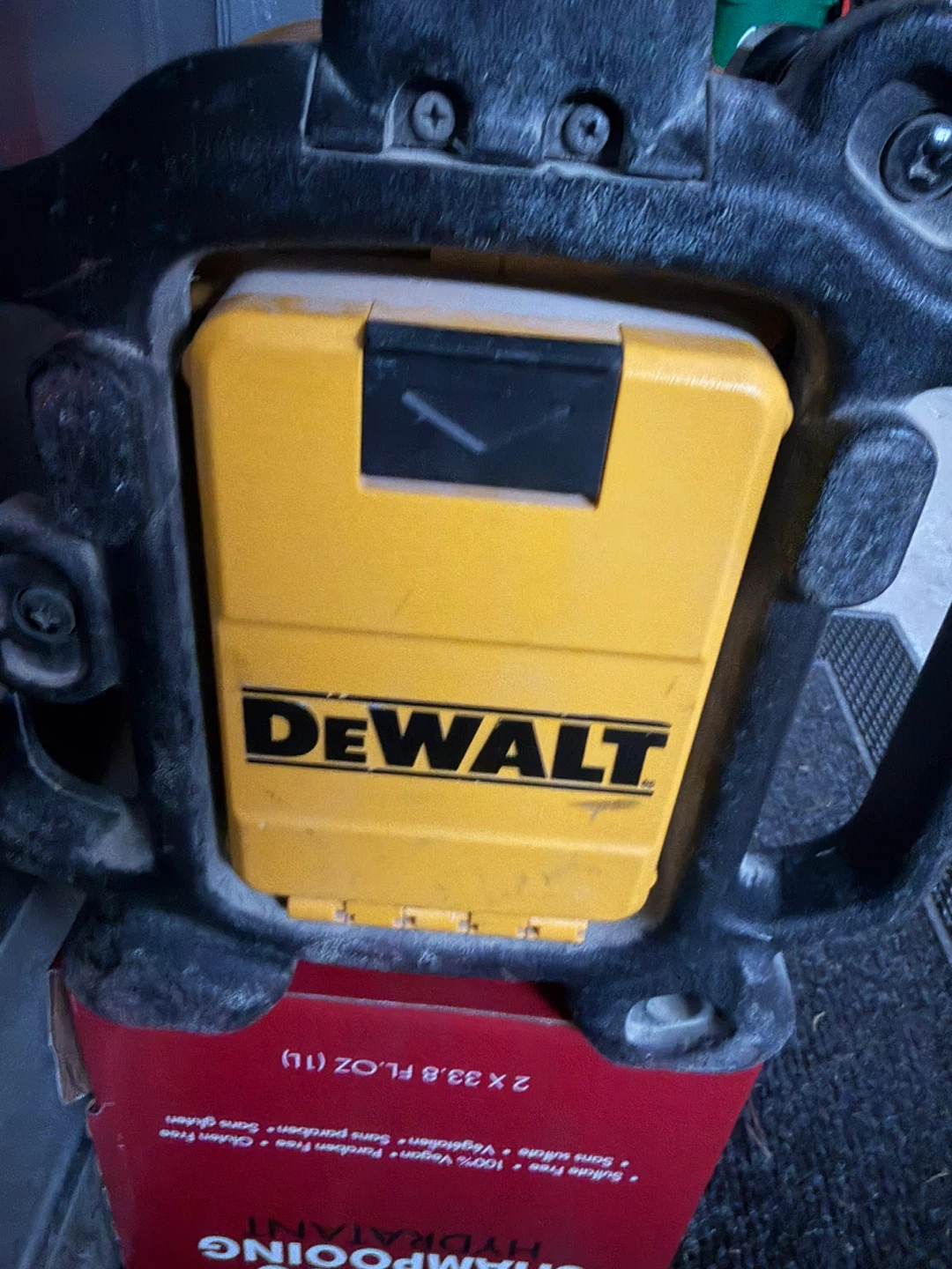 DEWALT DCR015 12V/20V MAX Lithium Ion Jobsite Radio Charger - photo 3