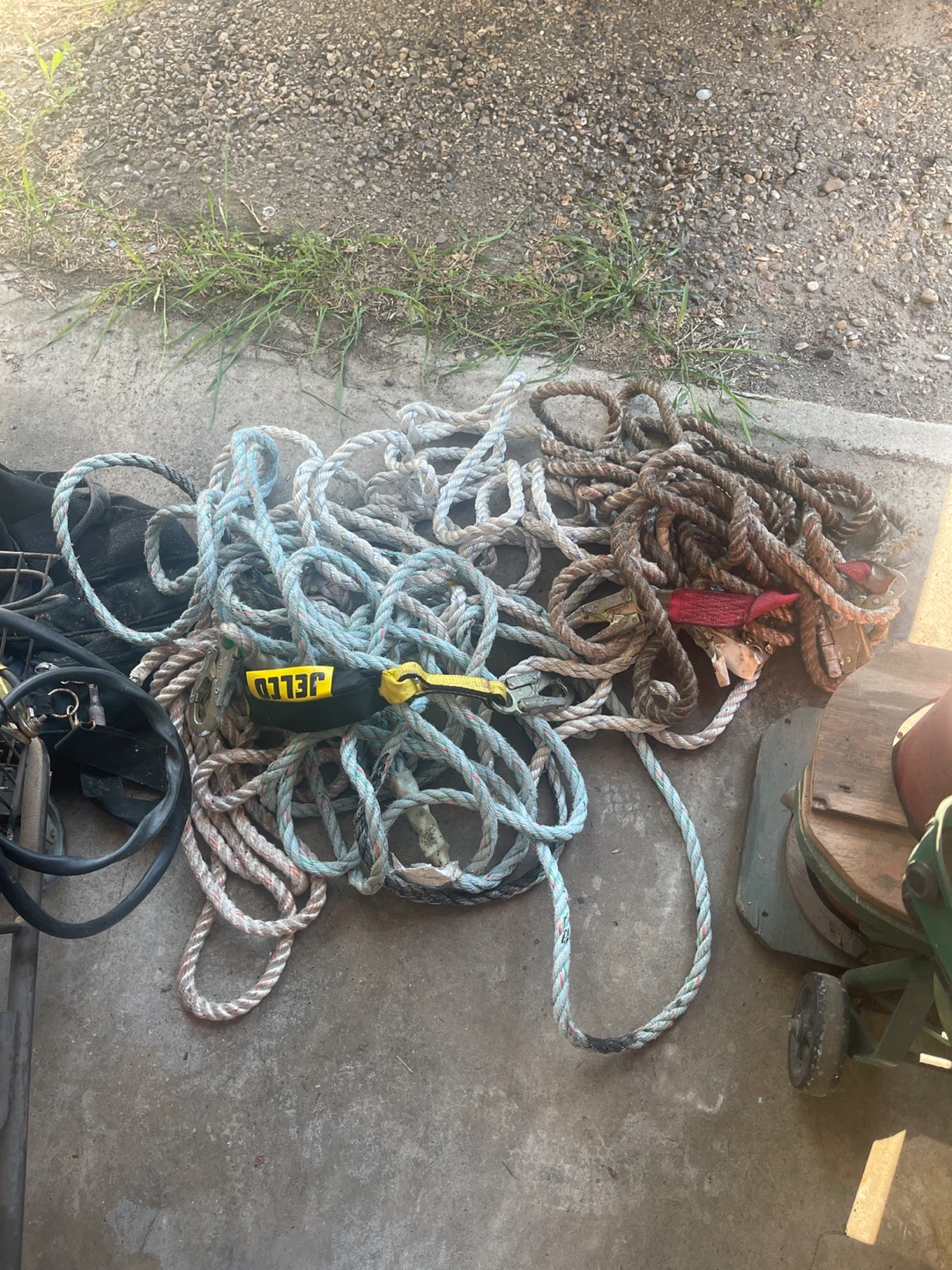 Fall arrest ropes