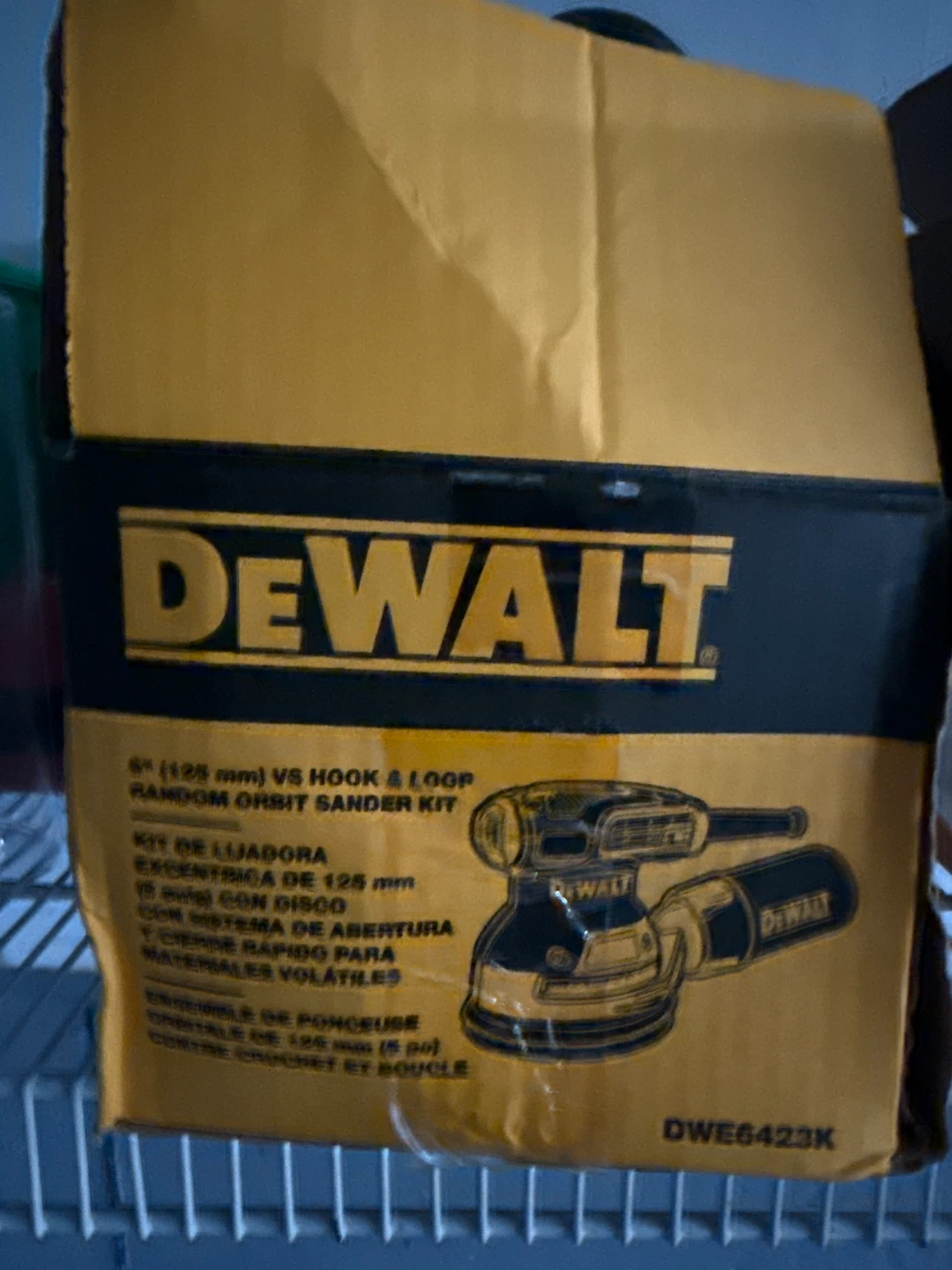 Dewalt 6" Random Orbit Sander Kit DWE6423K