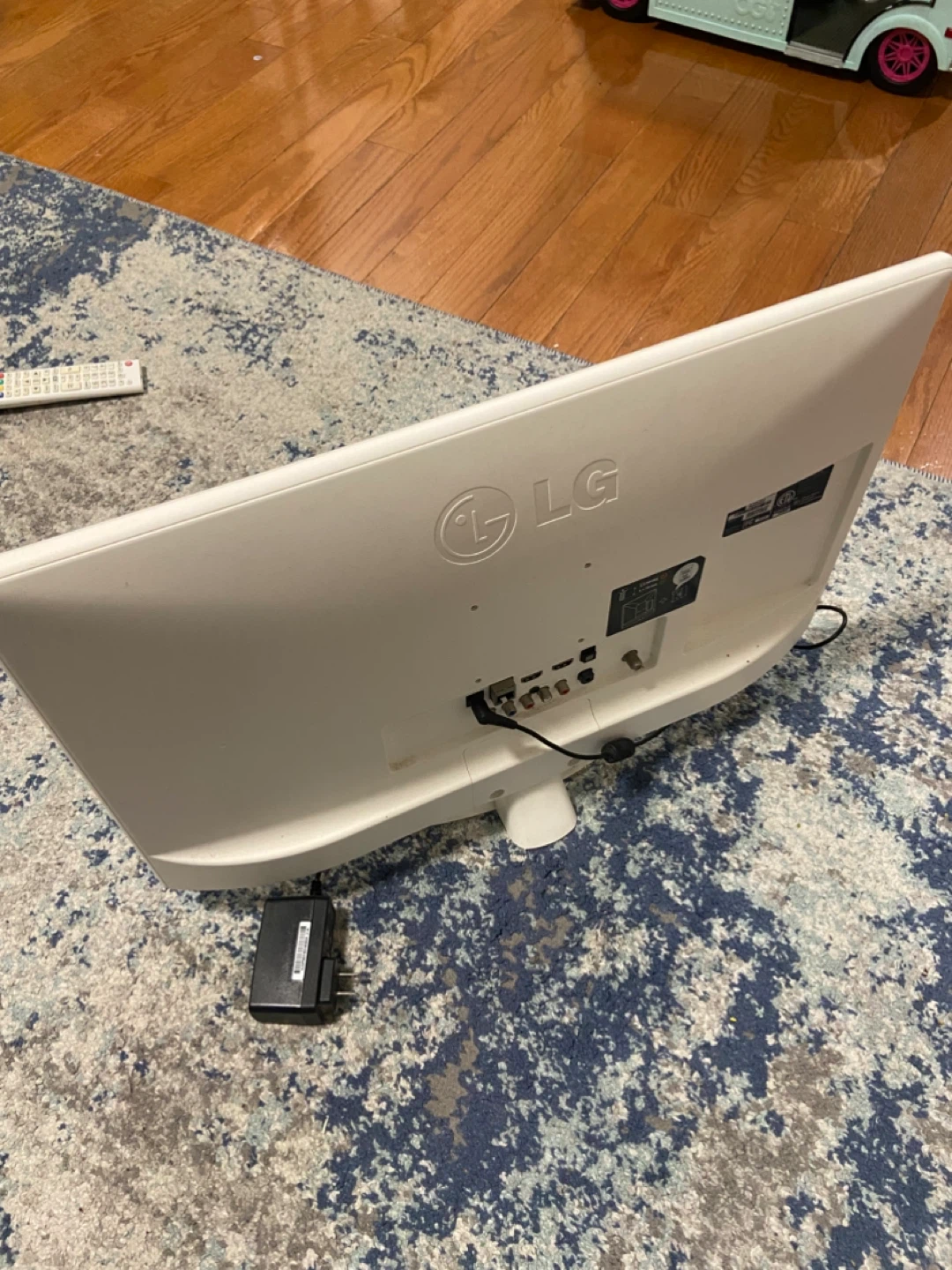 LG 24LJ4840 24" TV - photo 5