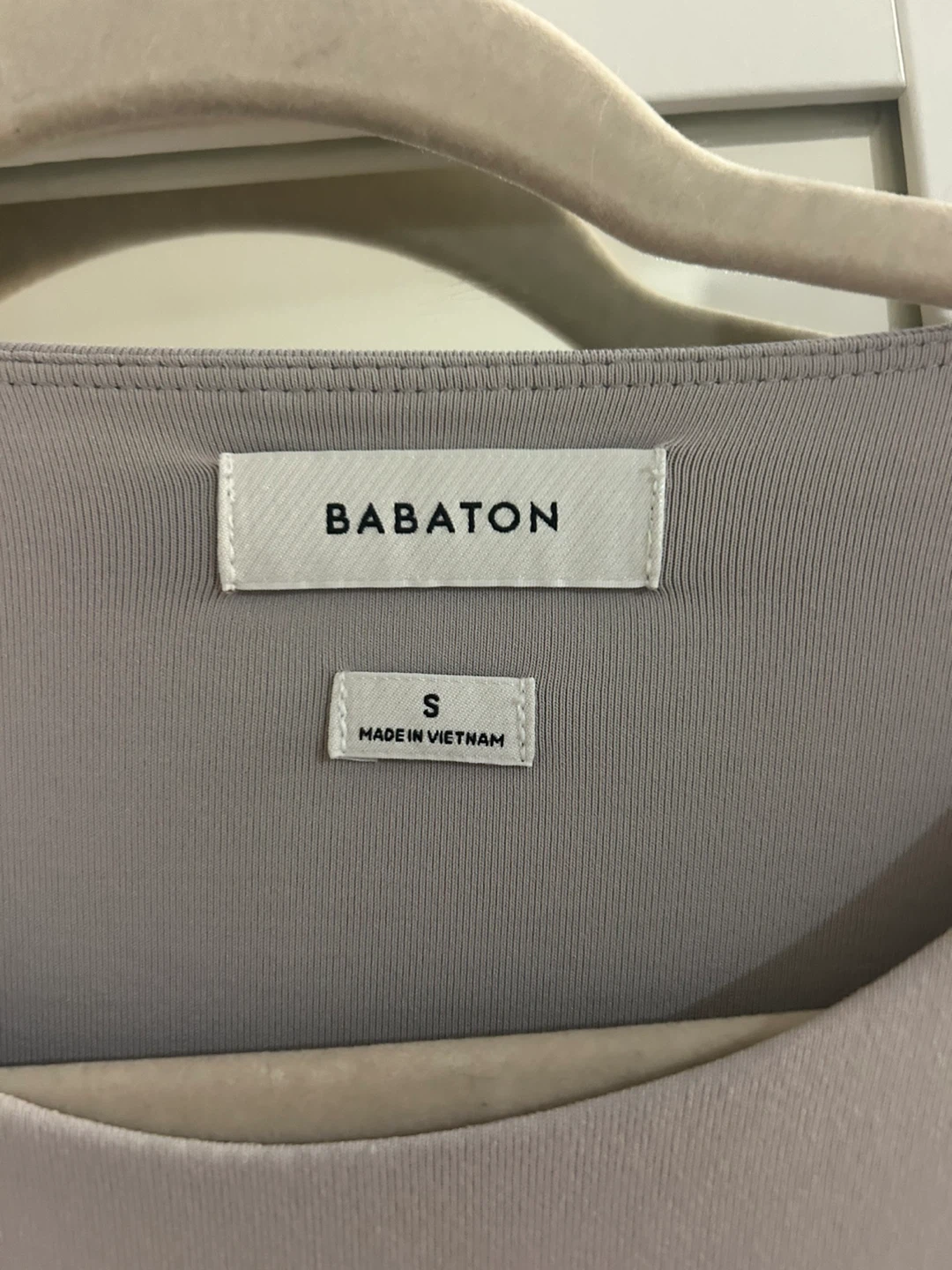 Babaton long sleeve bodysuit grey size S - photo 2