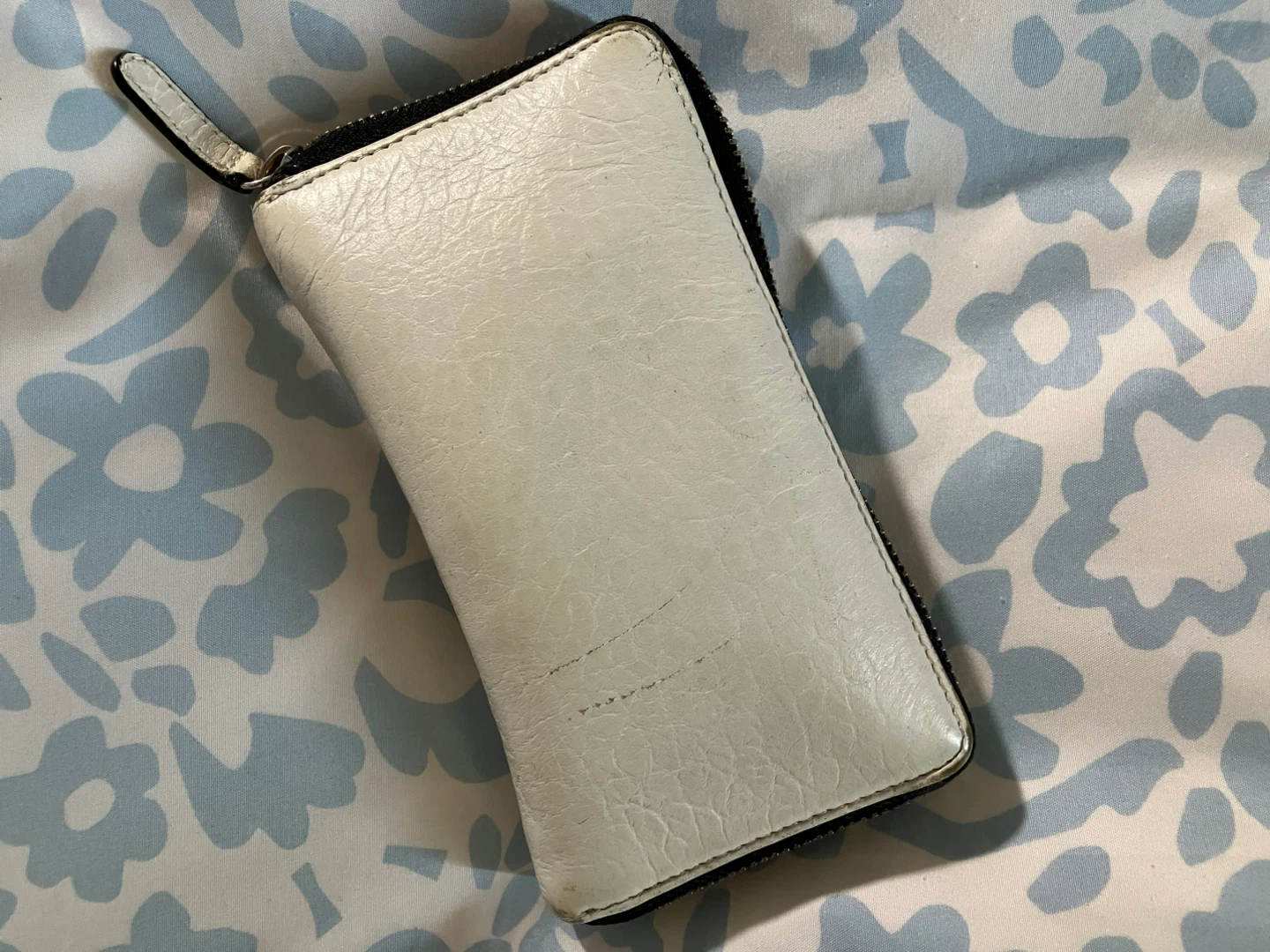 White Zip Around Wallet - photo 2