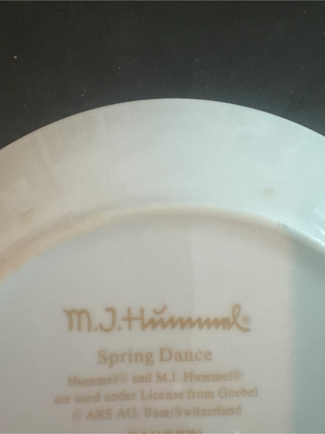 M.J. Hummel Spring Dance Collector Plate - photo 5