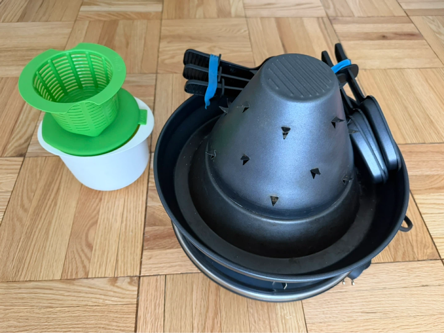 MOVING SALE - Kitchen stuff - photo 2