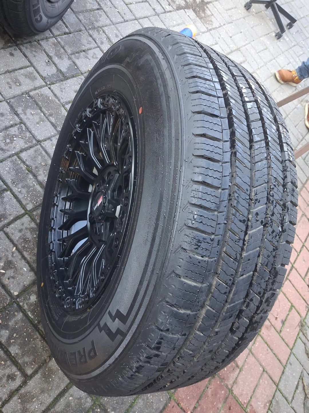 VENDO RINES 18 Y LLANTAS TODO NUEVO - photo 4