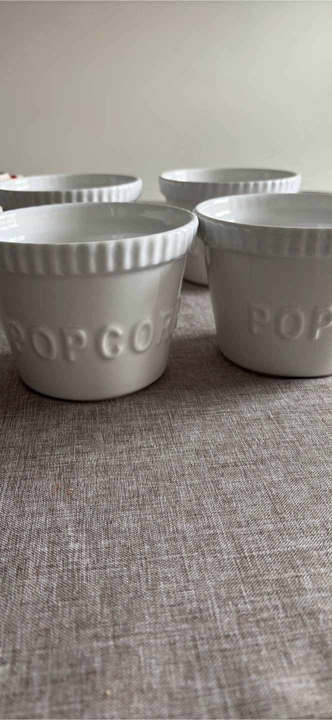 Set of 4 White Ceramic Popcorn Bowls