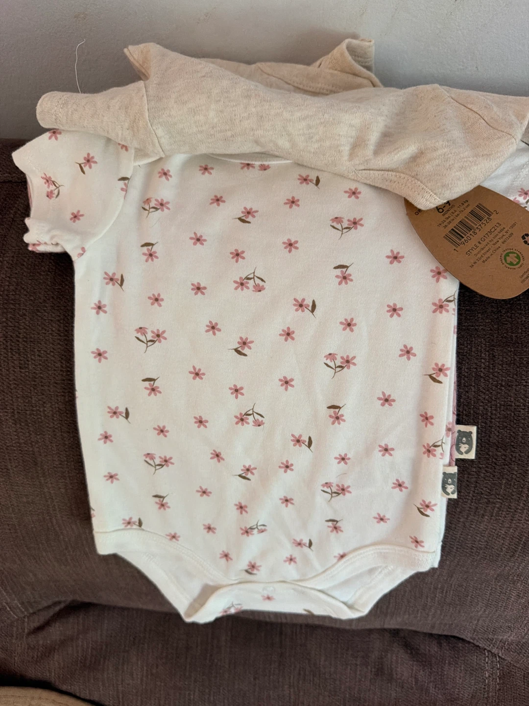 3 pcs Rabbits by Rylee + Cru Baby Bodysuits - 6-9 Months - photo 2