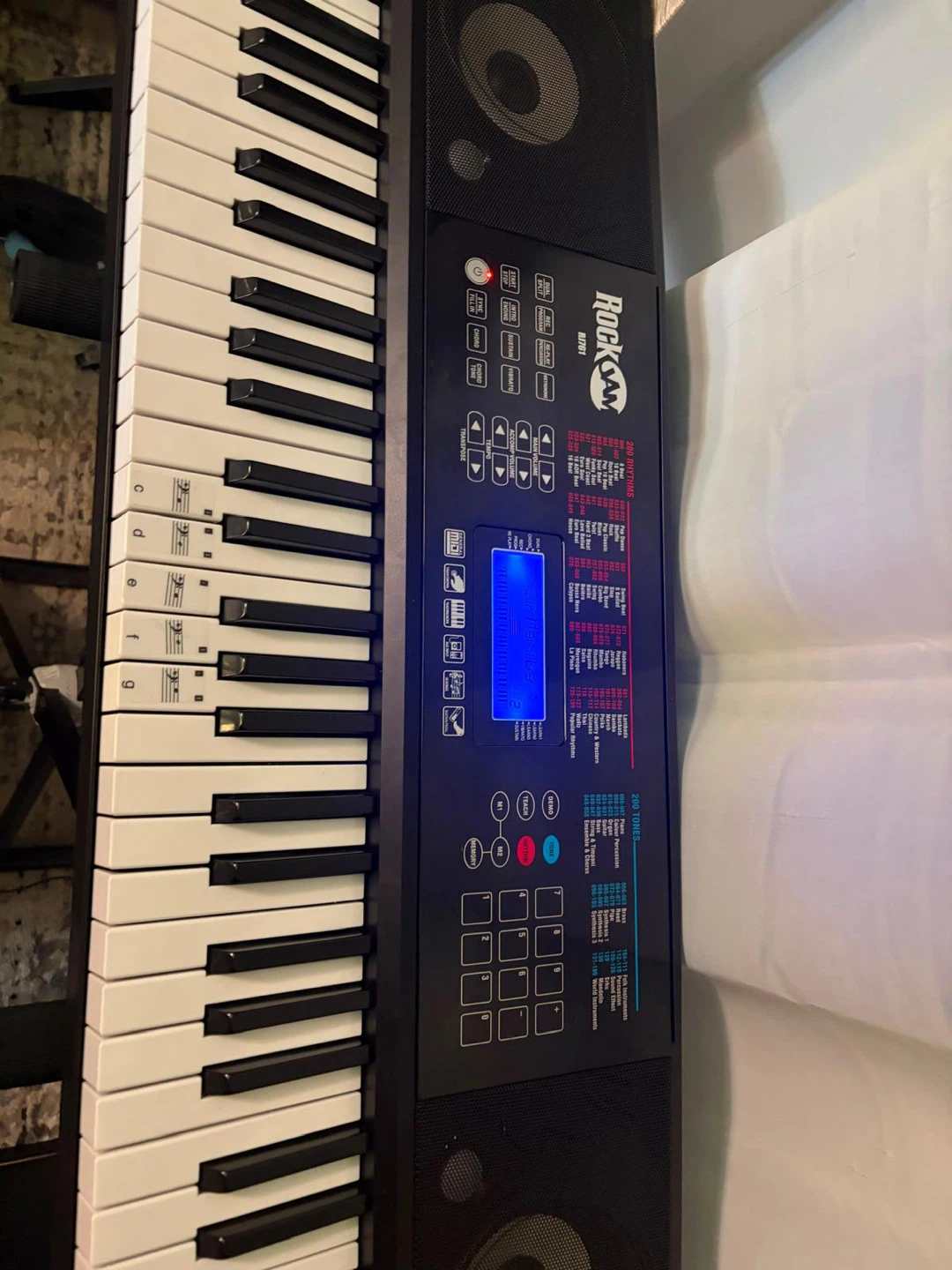 RockJam RJ761 61-Key Keyboard Super Kit. + amplifie - photo 3