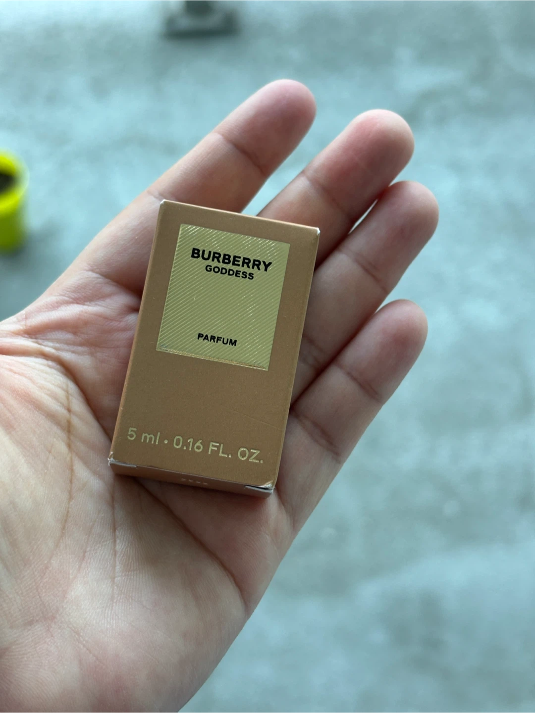 Burberry Goddess Parfum mini size 5ml - photo 2
