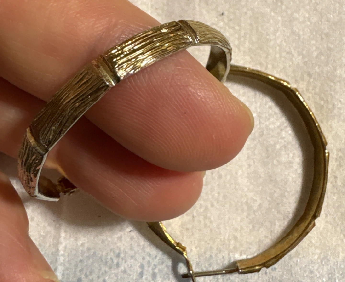 Vintage Assorted Gold tone 10 sets. - photo 3