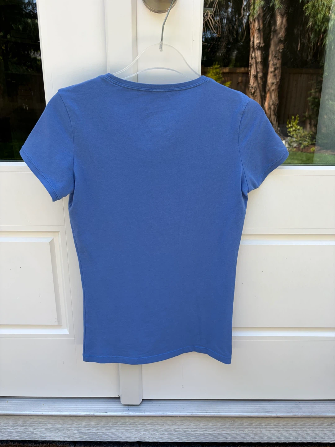 Vintage NEW Guess embellished T-shirt purchased in France - photo 3