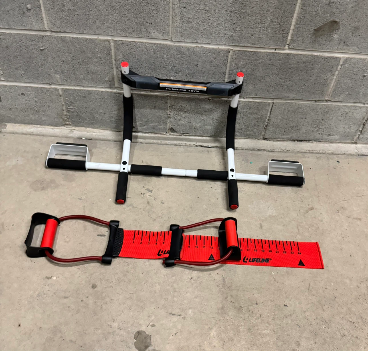 Multi-Gym Doorway Pull Up Bar and Lifeline Resistance Band - photo 2