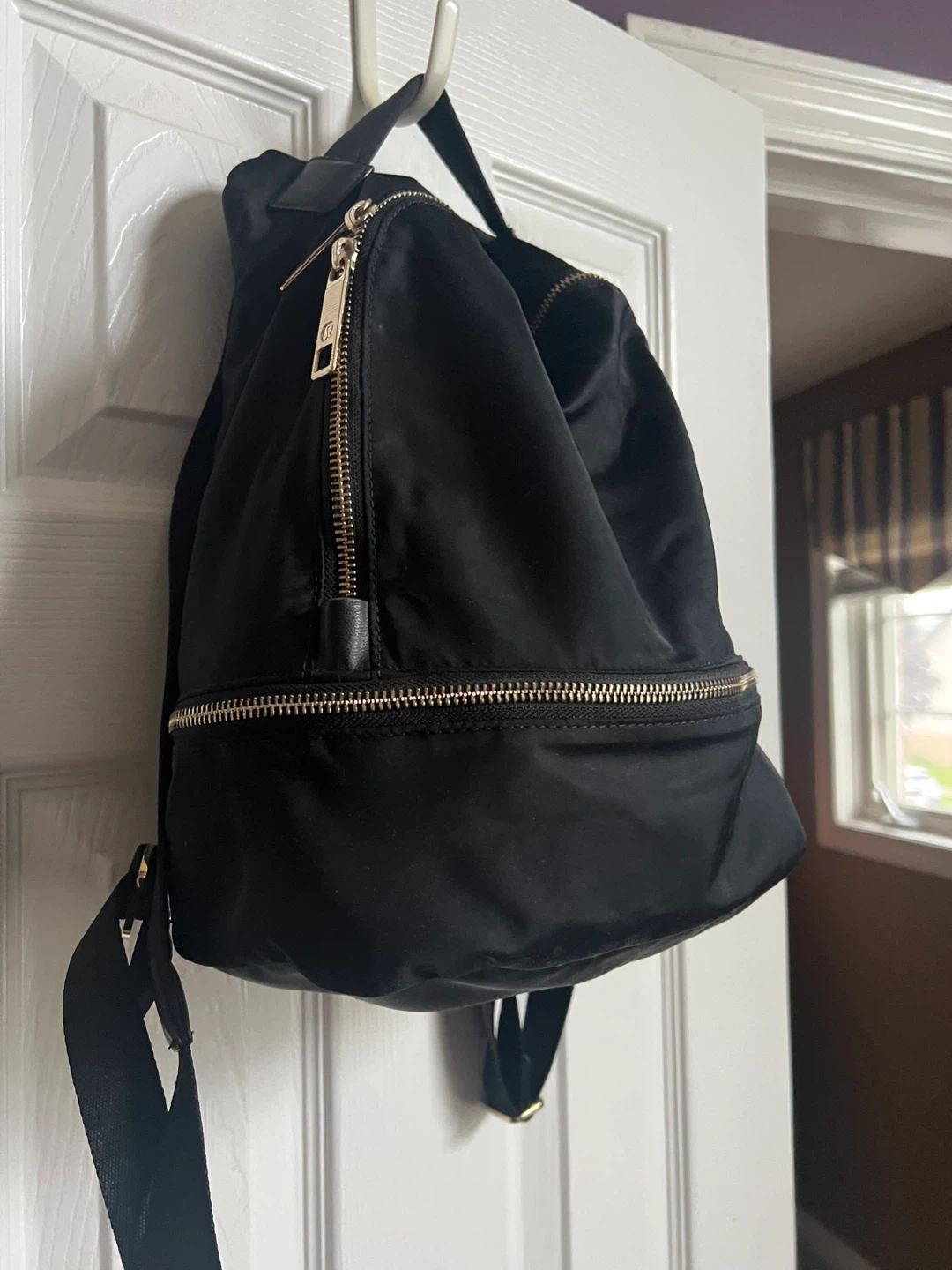 Lululemon Black Backpack - photo 2