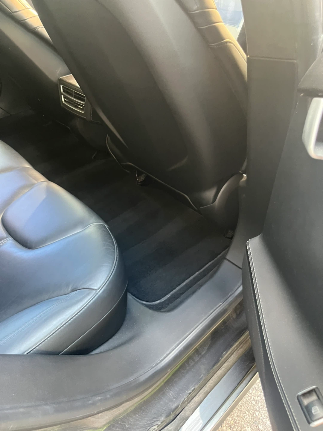 Car detailing interior and exterior book