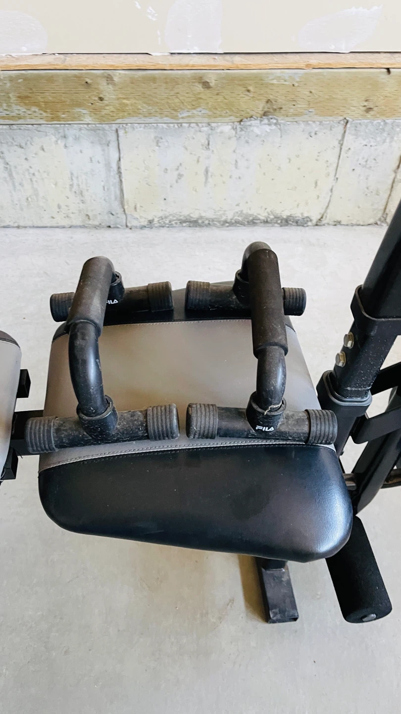 Home Gym Weight Bench Set with Weights – Excellent Condition - photo 3