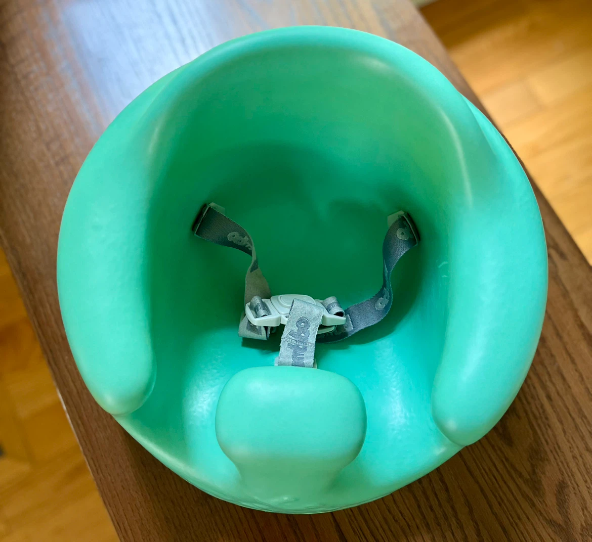 Bumbo Seat with Tray - photo 2