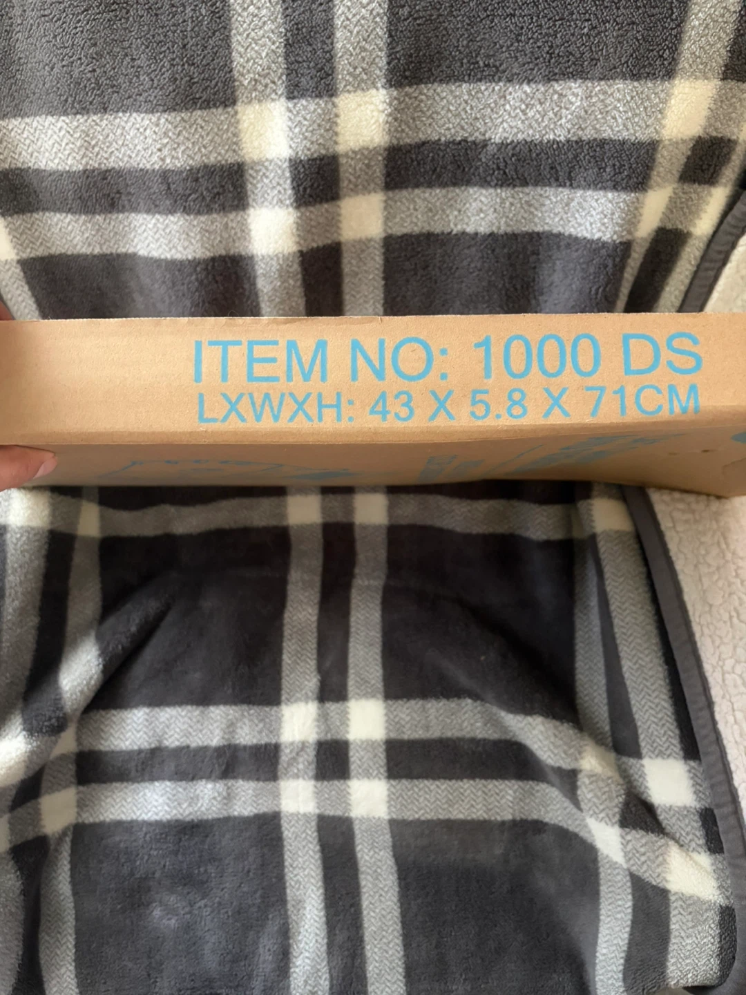 NIB! Carlson Pet Products Cat Camper and Scratcher 1000 DS - photo 3