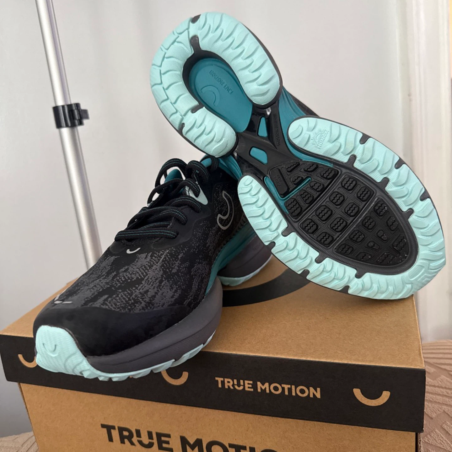 True Motion Elements Women's Running Shoes US 6.5 Black Teal - photo 3