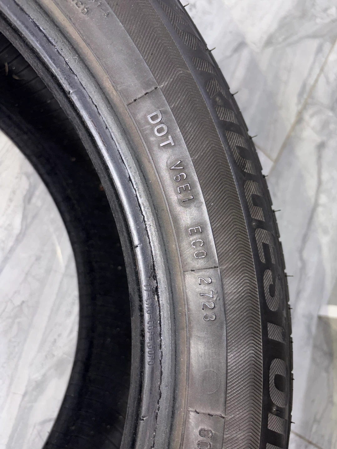 Bridgestone Tire 205/55R17 - photo 3