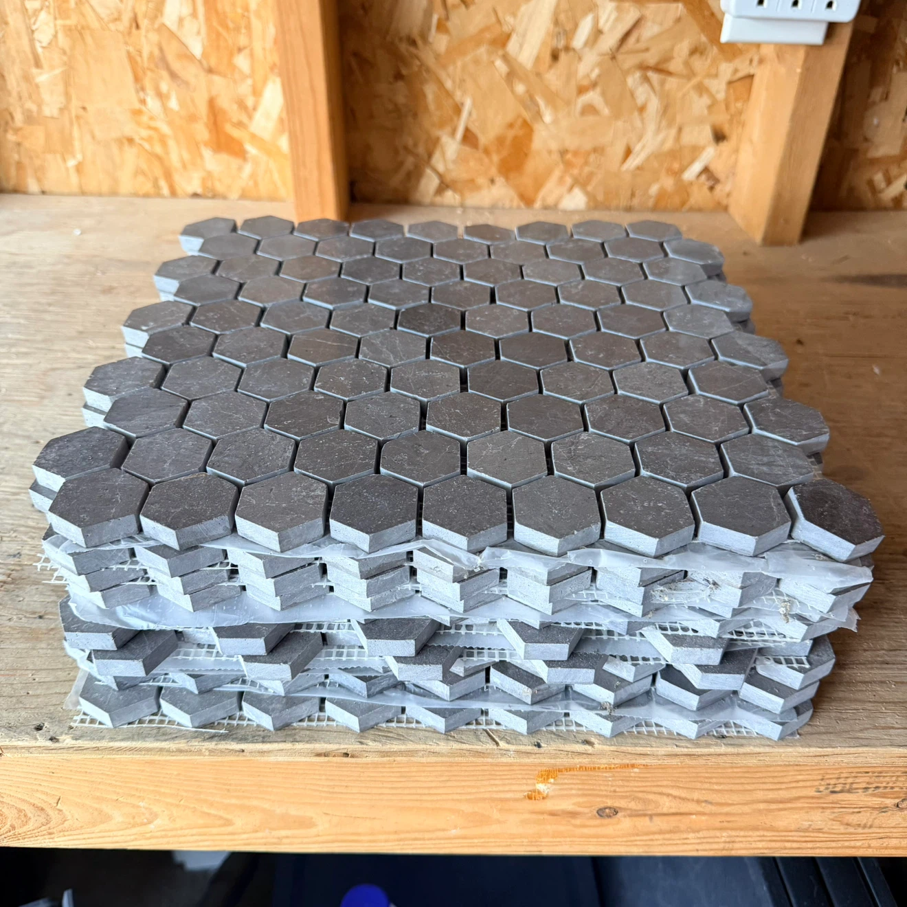 10x 1x1’ Hexagonal Stone Floor Tiles
