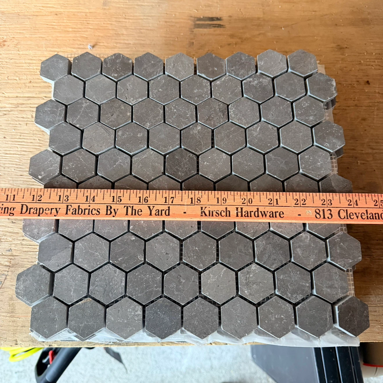 10x 1x1’ Hexagonal Stone Floor Tiles - photo 3