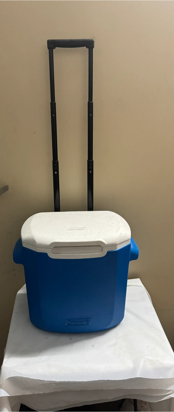 Coleman 16-Quart Performance Wheeled Cooler.20$cash - photo 2