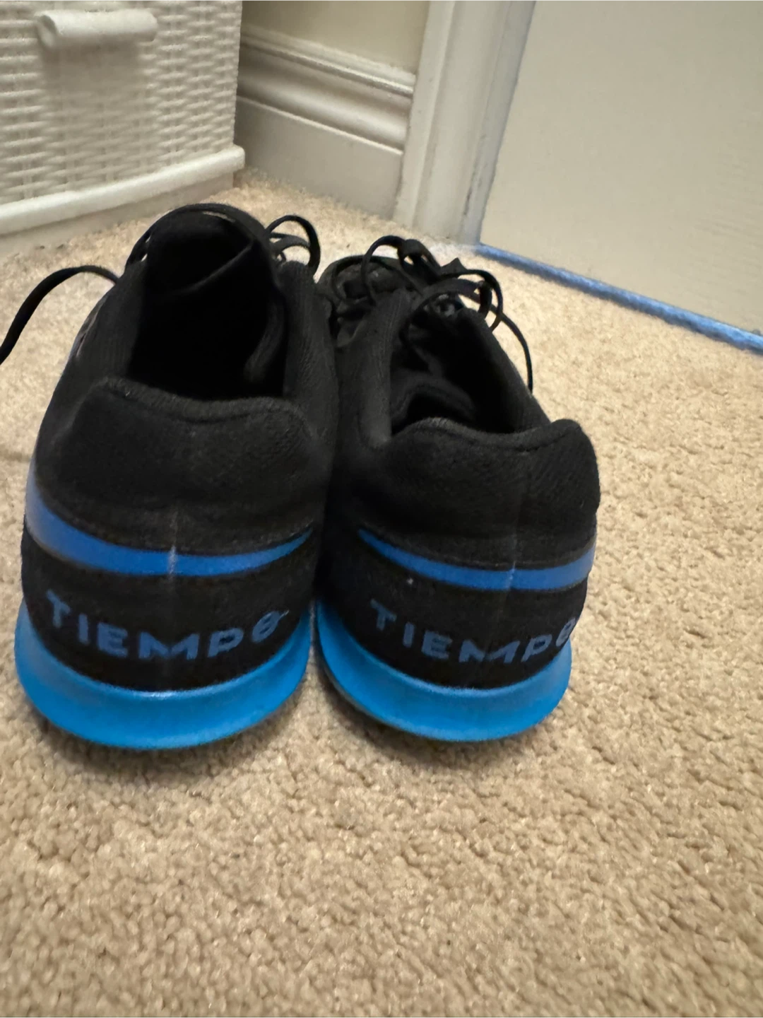 Nike Tiempo Indoor Soccer Shoes SIZE 8 - photo 2