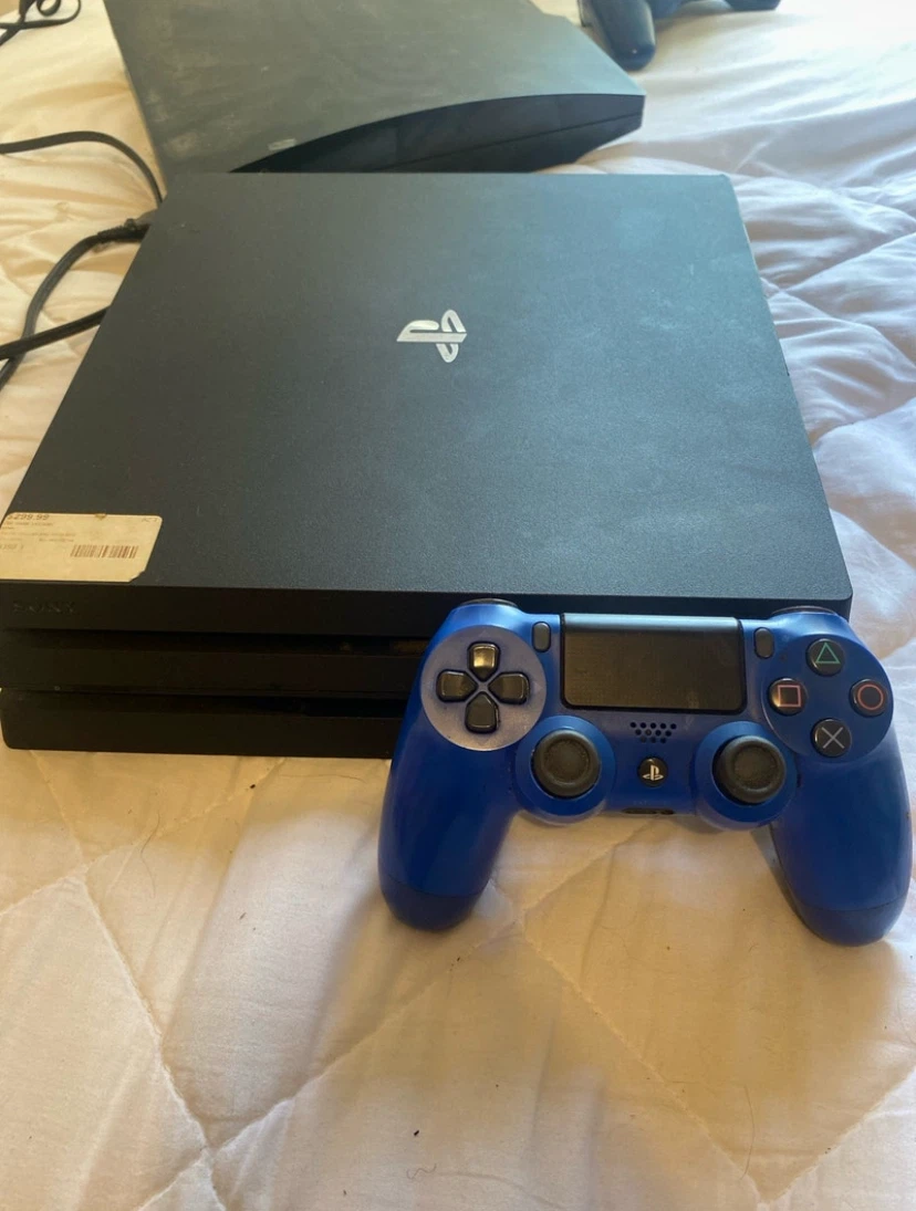 Sony PlayStation 4 Pro - photo 2