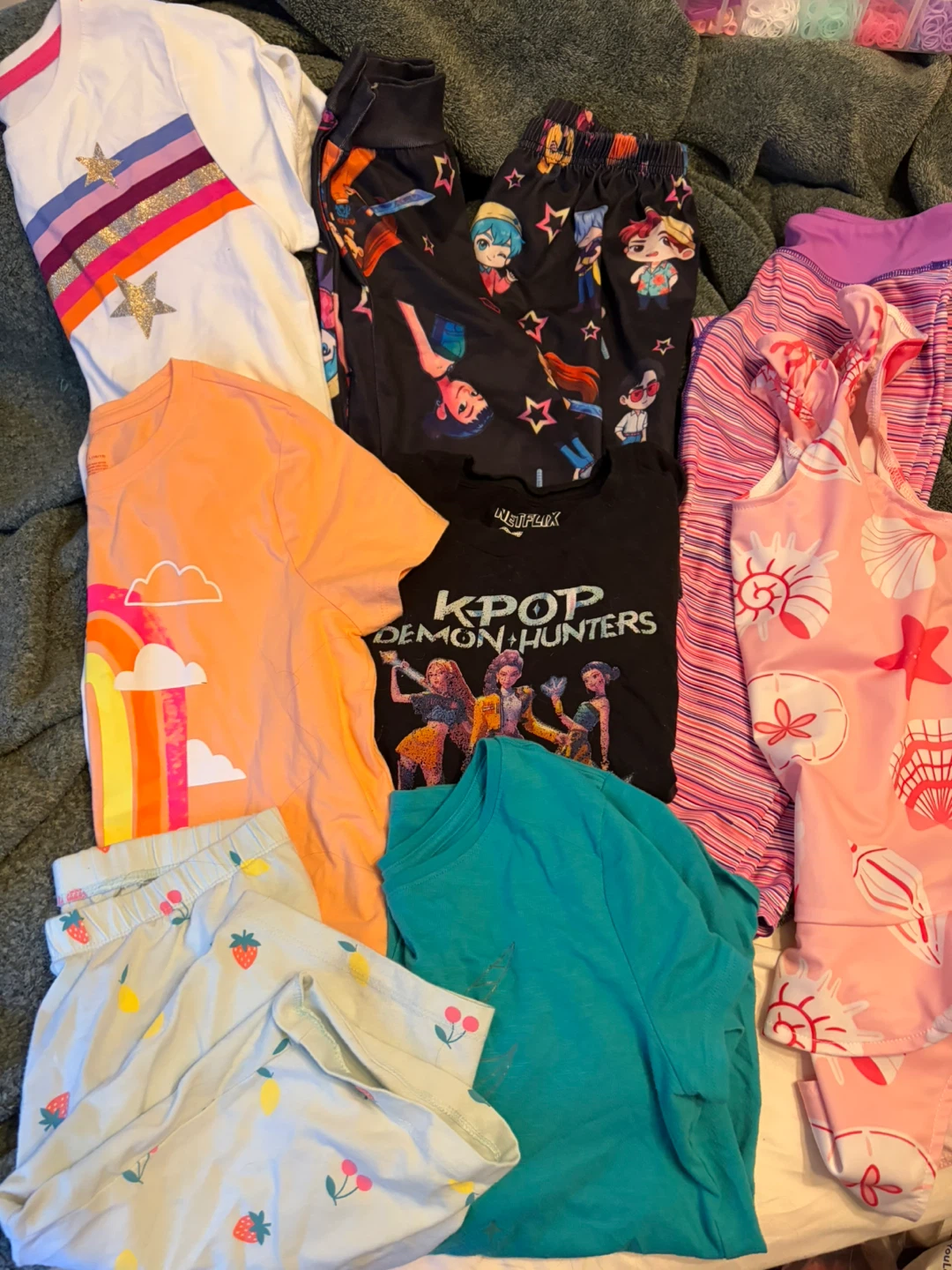 Girls Assorted Clothing Bundle size (L)