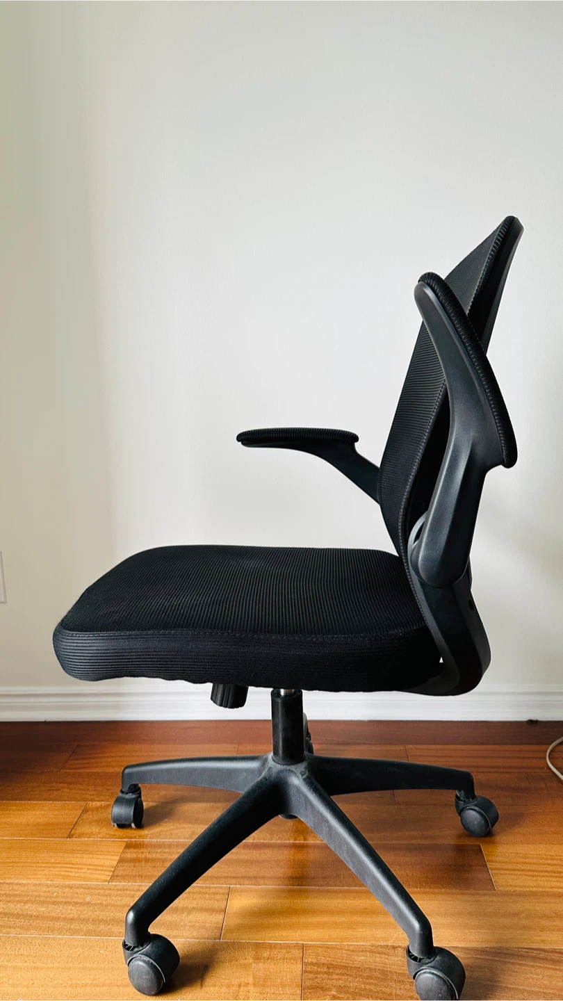 Black Mesh Office Chair - photo 3