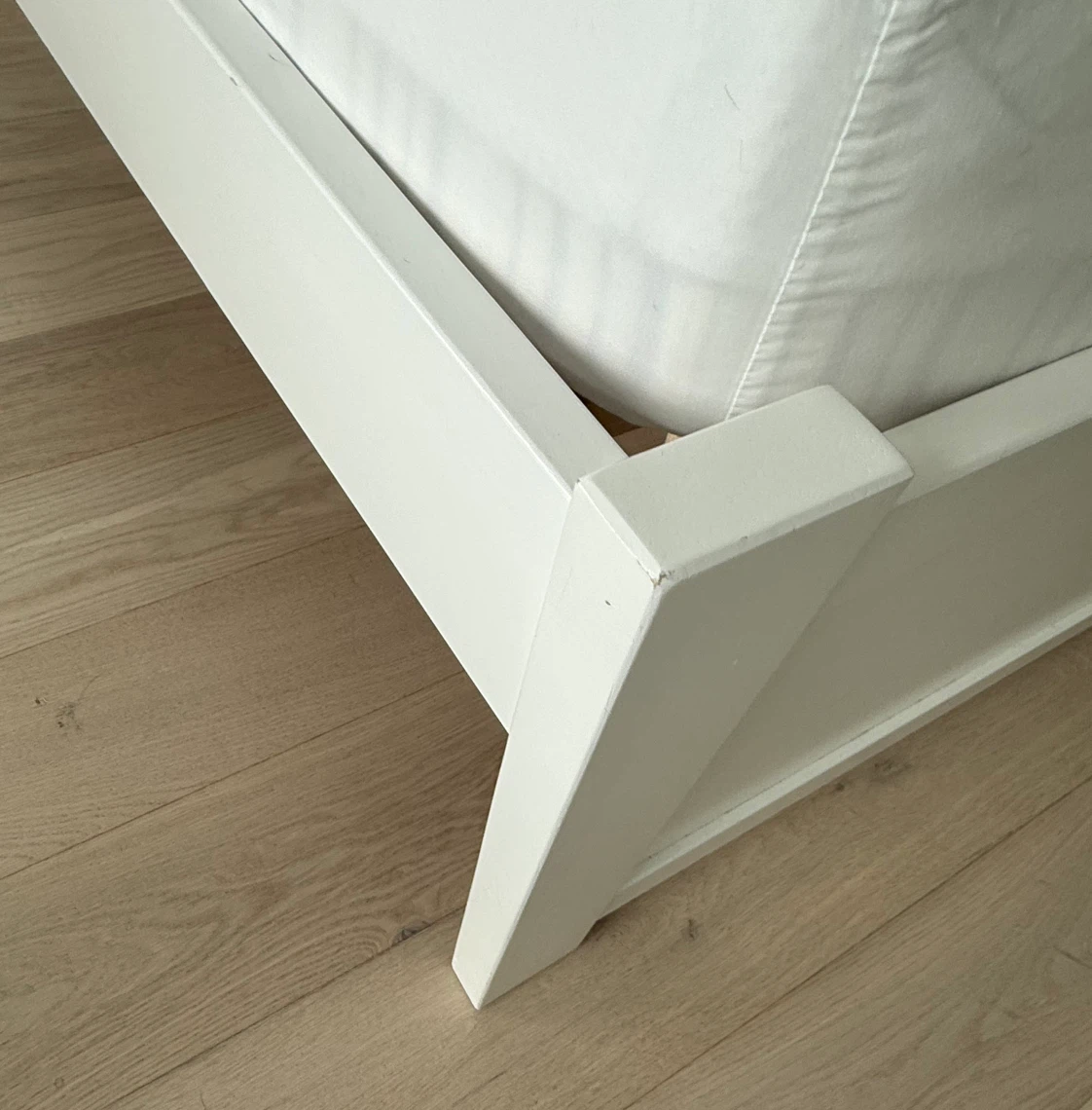 White Double Bed Frame w/trundle - photo 4