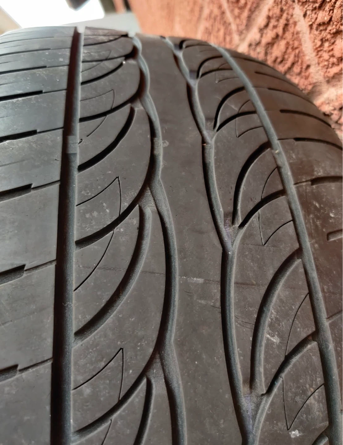 Set of 4 Tires and Rims 245 45 R18 - photo 3