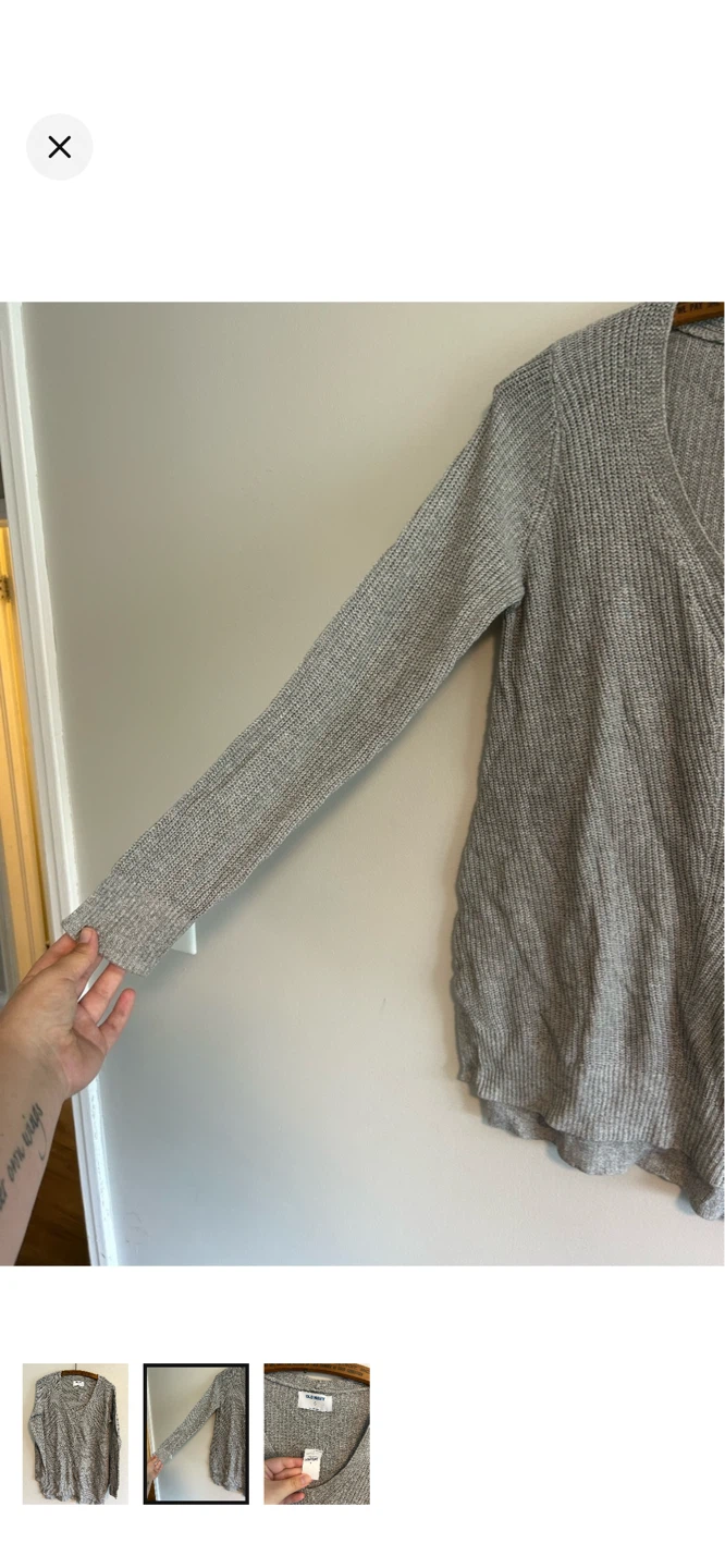 Old Navy Grey V-Neck Sweater - photo 2
