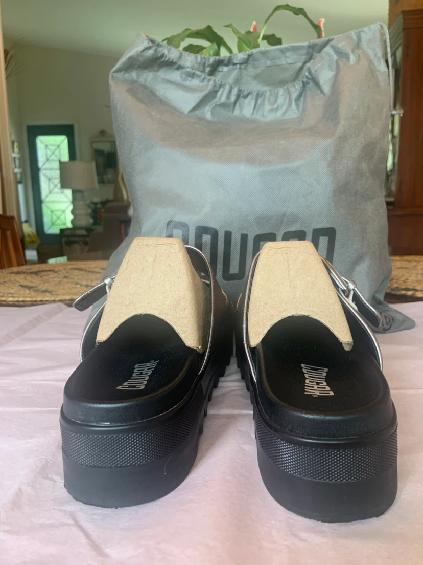 NEW WOMEN’S METALLIC SILVER LEATHER PEPA- L COUGAR  PLATFORMS ! - photo 5