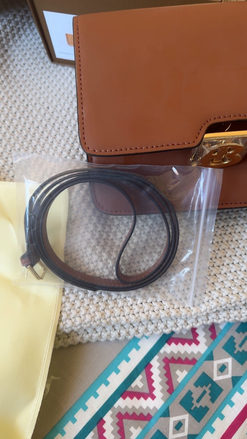 Burberry Leather Shoulder Bag - photo 3