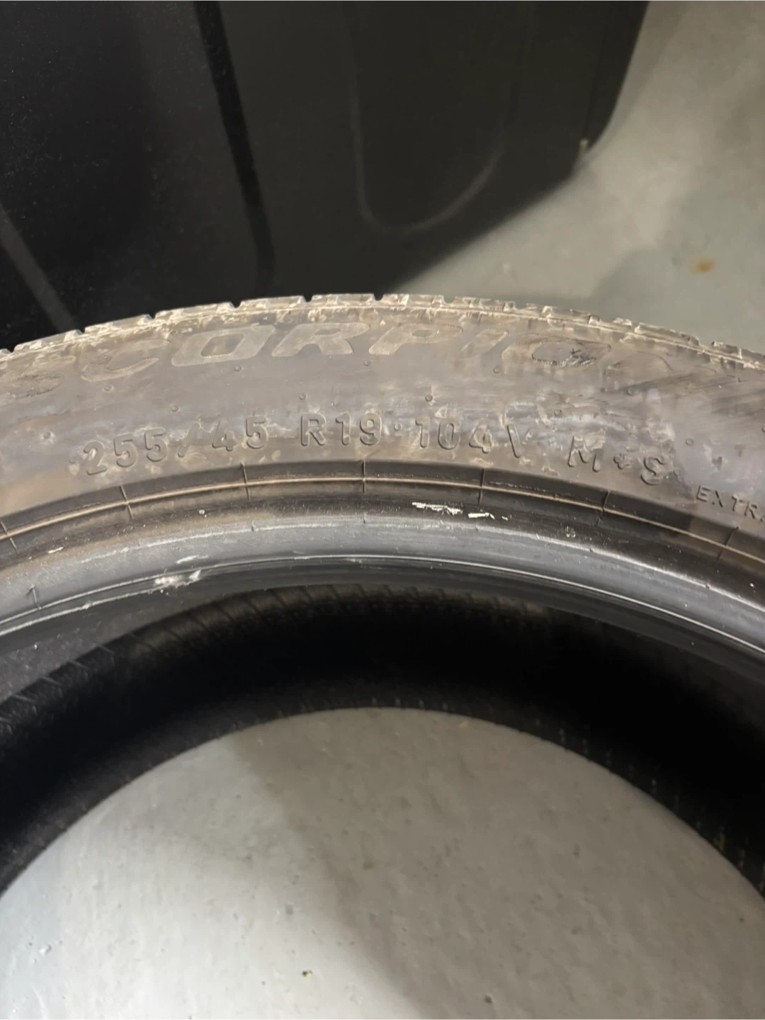 Pirelli 255/45 R19 104T Tire - photo 2