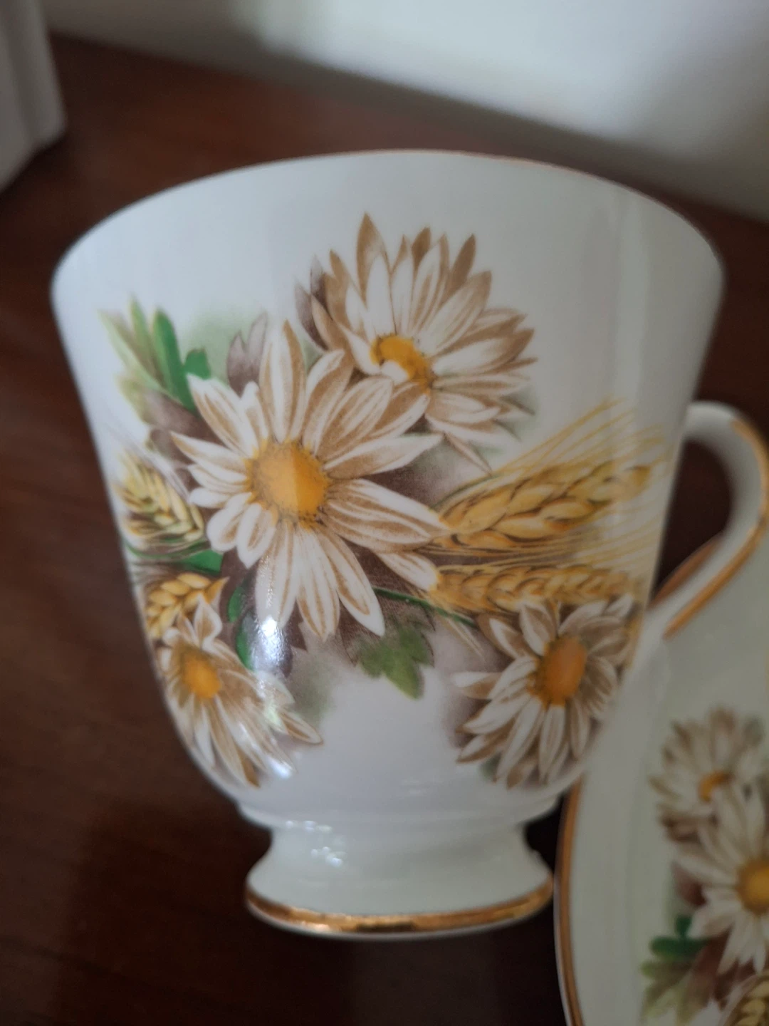 Vintage Royal Tara teacup and saucer - photo 5