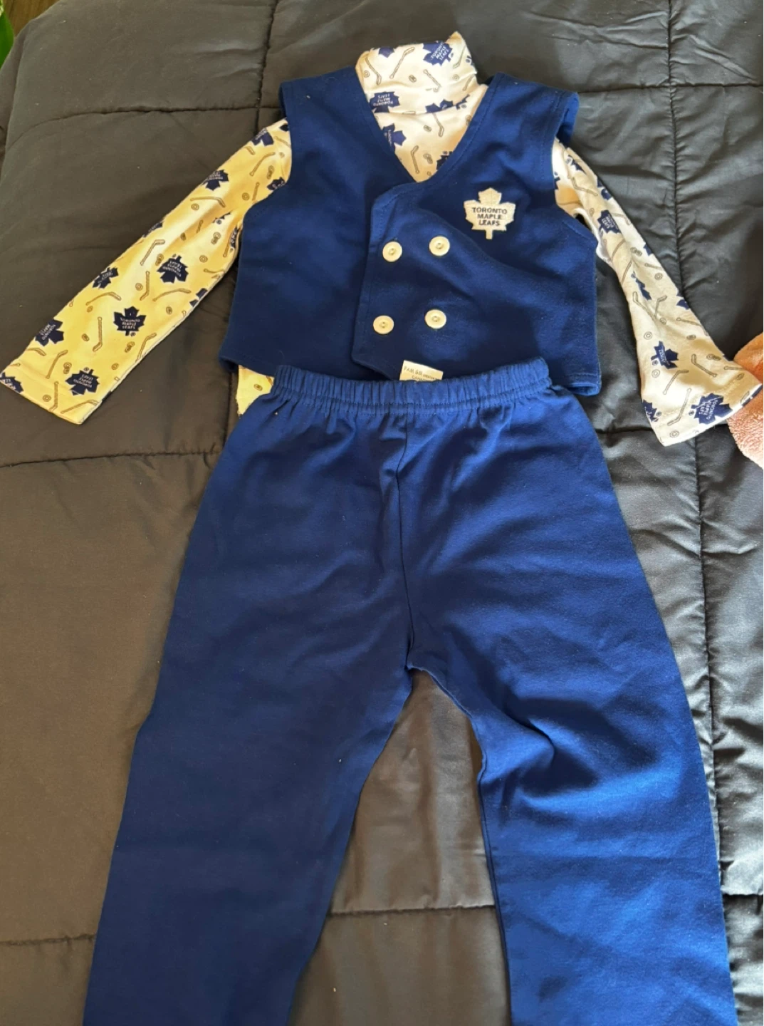 Toronto Maple Leafs Baby Outfit