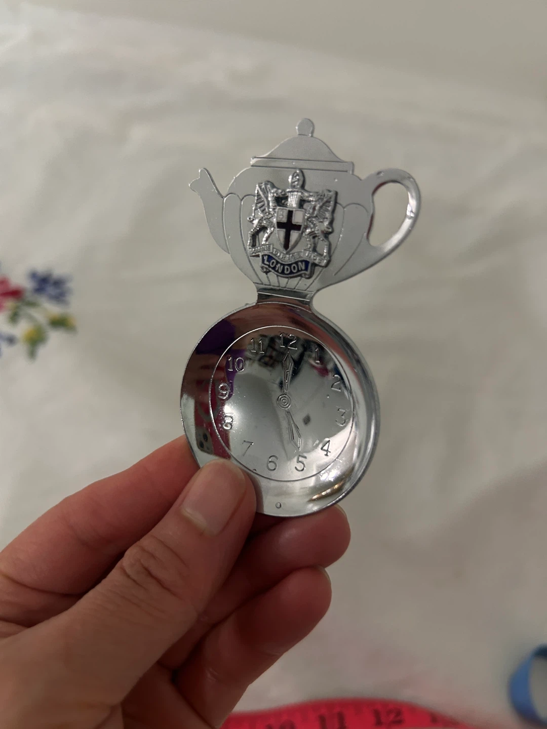 collectible London England tea caddy spoon - photo 3