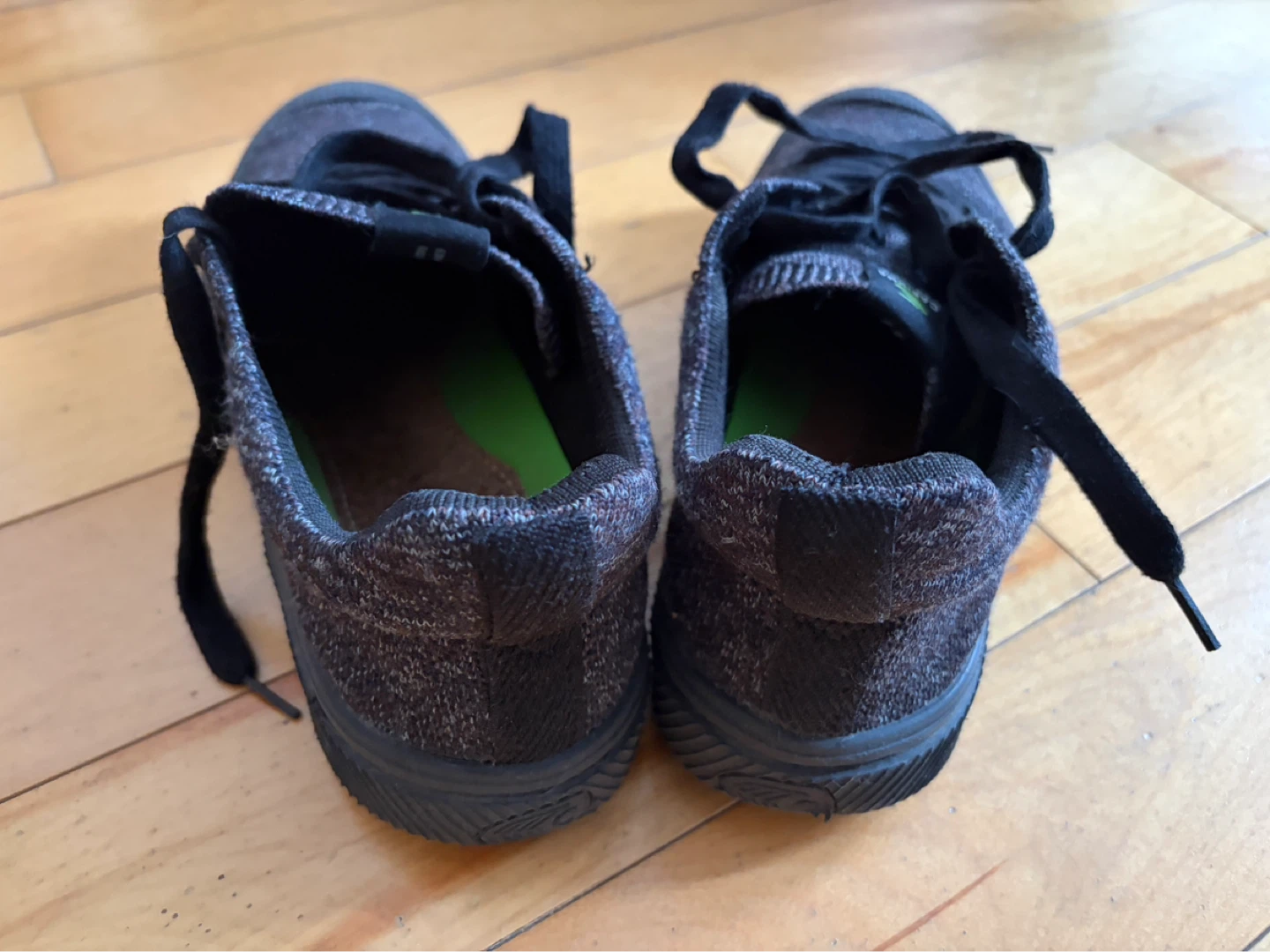 Cariuma Knit Sneakers - photo 2
