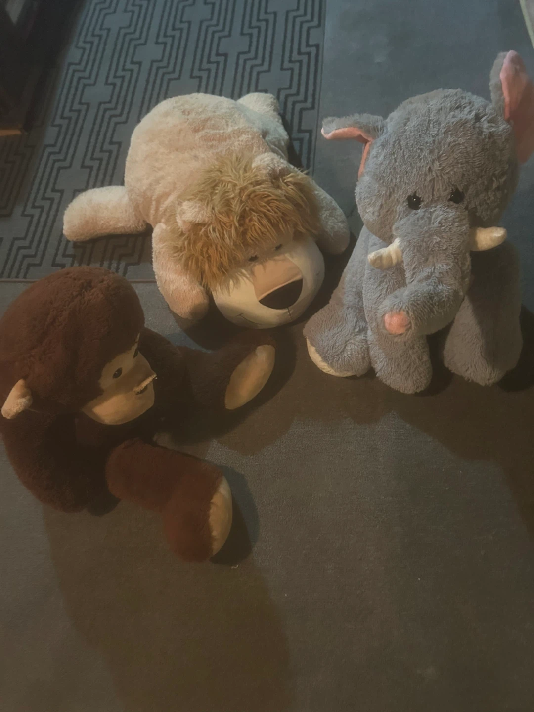 Oversized stuffed animals - photo 2
